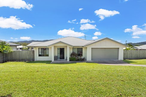 19 Companion Way, CANNONVALE QLD 4802