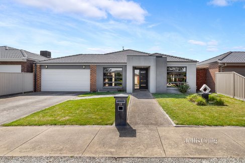 19 Deakin Drive Delacombe 3356