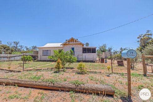 19 Delahoy Road, MERINGUR VIC 3496