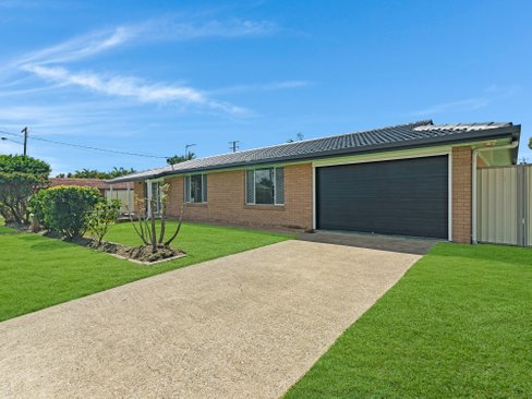 19 Denawen Street, PALM BEACH QLD 4221