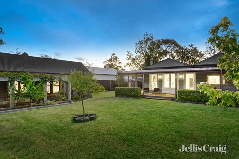 19 Elmore Avenue Croydon 3136