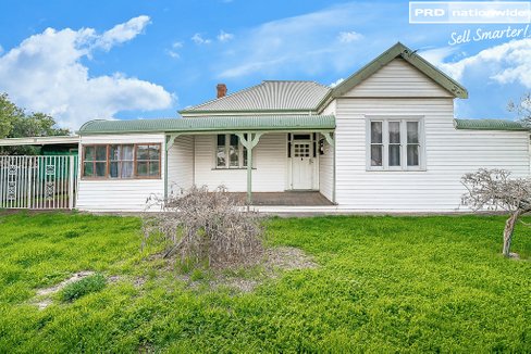 19 Ferrier Street, LOCKHART NSW 2656