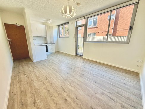 1/9 Flack Avenue, HILLSDALE