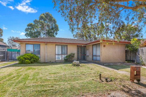 19 Freedom Court Whittington 3219