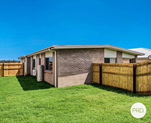19 Fyfe Street, WALLOON QLD 4306