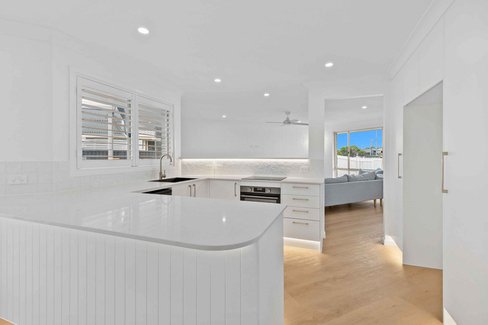 19 Galeen Drive, Burleigh Waters QLD 4220