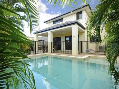 19 Gerona Circuit, VARSITY LAKES QLD 4227