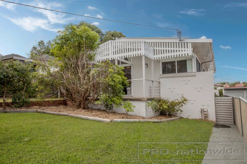 19 Hiland Crescent, EAST MAITLAND NSW 2323