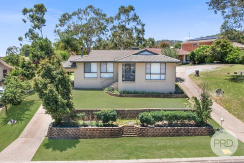 19 Lemon Gums Drive, TAMWORTH NSW 2340