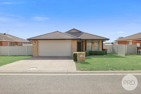 19 Lindsay Road, TAMWORTH NSW 2340