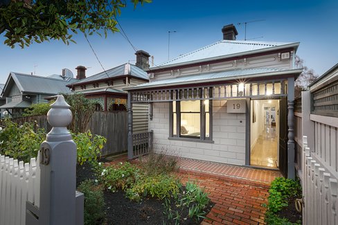 19 Lingwell Road Hawthorn East 3123