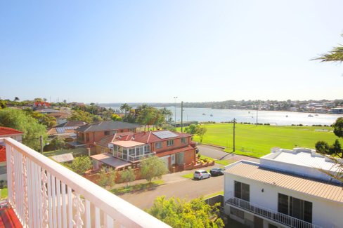 19 Lloyd Street, SANS SOUCI NSW 2219