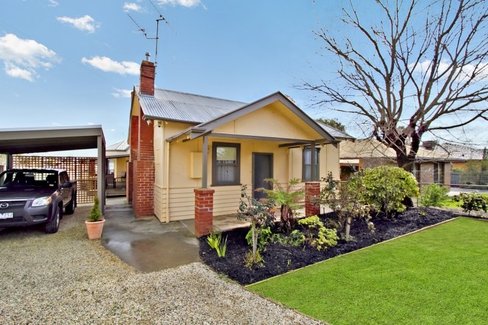 19 Lobb Street, NORTH BENDIGO VIC 3550