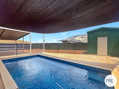 19 Macmahon Way, BAYNTON