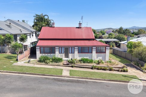 19 Mathews Street, TAMWORTH NSW 2340