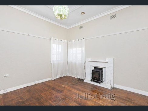 1/9 Monmouth Street Newport 3015