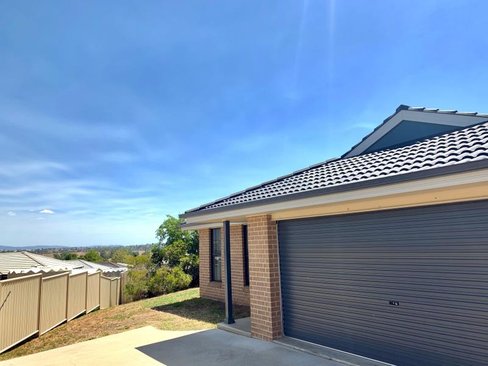 19 Mountain Gum Road, TAMWORTH NSW 2340