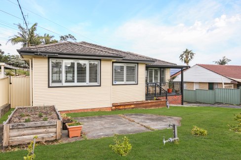 19 Myee Street, KANAHOOKA NSW 2530