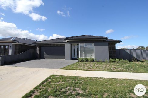 19 Nikolaos Street, SMYTHES CREEK VIC 3351