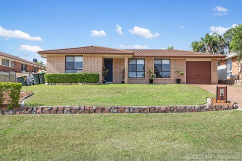 19 Pacific Crescent, ASHTONFIELD NSW 2323