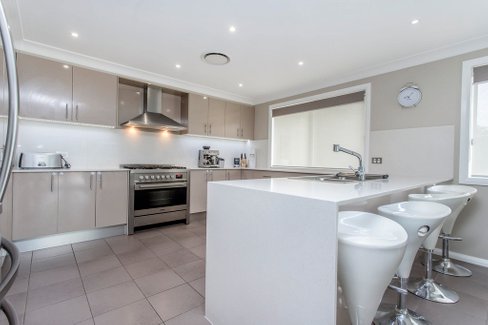 19 Ploughman Crescent, WERRINGTON DOWNS NSW 2747