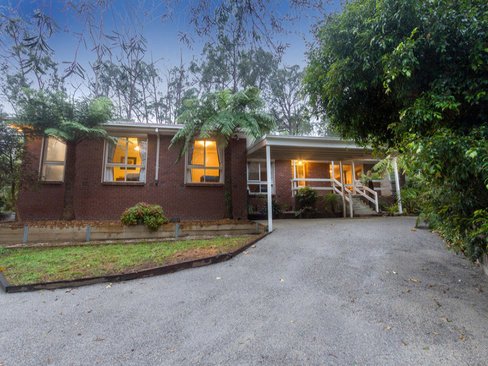 19 Priestley Crescent Mount Evelyn 3796