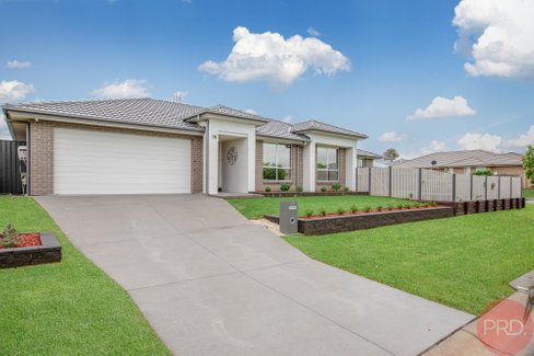 19 Sandpiper Circuit, ABERGLASSLYN NSW 2320