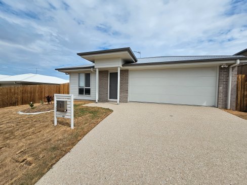 19 Scampi Drive, CLINTON