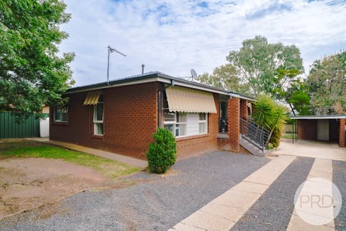 19 Simpson Avenue, FOREST HILL NSW 2651