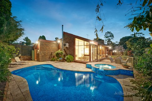 19 Singleton Road Balwyn North 3104