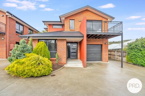 1/9 Sundown Place, GEILSTON BAY TAS 7015