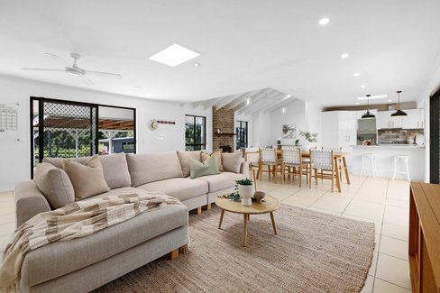 19 Tuesday Drive, Tallebudgera Valley QLD 4228