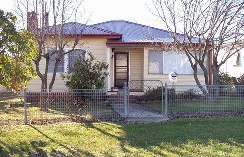 19 Tumut Street, TUMUT NSW 2720