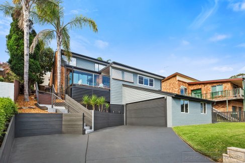 19 Vista Parade, EAST MAITLAND NSW 2323