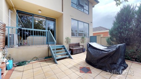 1/9 Wyuna Road Caulfield North 3161