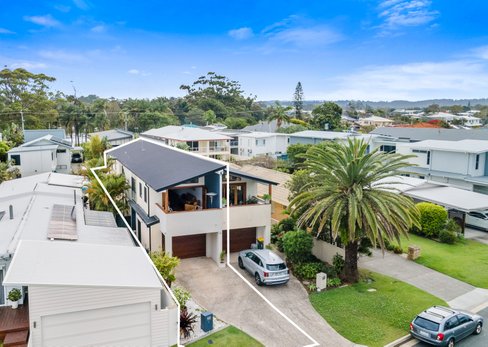 1/90 Leyte Avenue, PALM BEACH QLD 4221