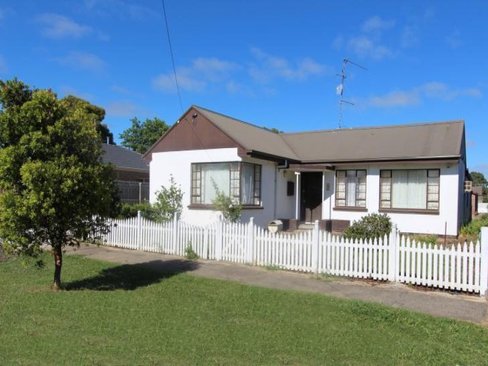 1 92 Beverin Street Sebastopol 3356