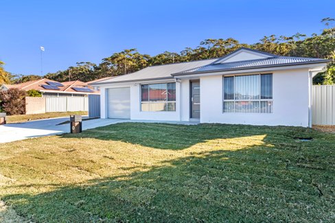 192 Rocky Point Road, FINGAL BAY NSW 2315