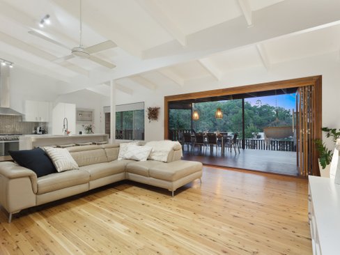 192 West Burleigh Road, BURLEIGH HEADS QLD 4220