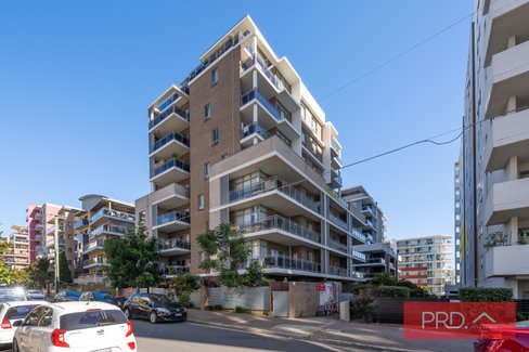 19/3-5 Browne Parade, WARWICK FARM NSW 2170