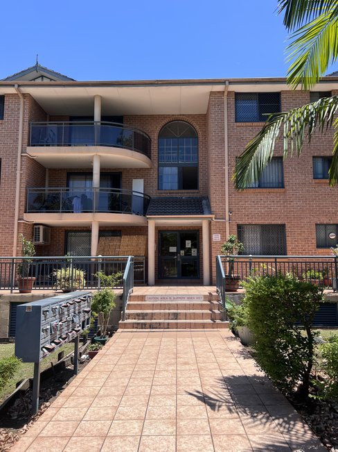 19/34 Weigand Avenue, BANKSTOWN NSW 2200