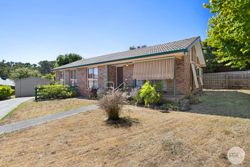 194 Ballarat Road, CRESWICK VIC 3363