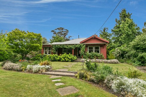1951 Mount Macedon Road Woodend 3442
