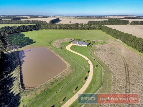 1956 Ballan - Meredith Road, MOUNT WALLACE VIC 3342