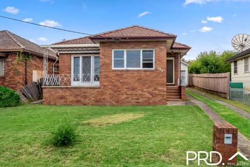 196 Gascoigne Road, YAGOONA NSW 2199
