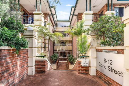 19/8-12 Bond Street, HURSTVILLE NSW 2220