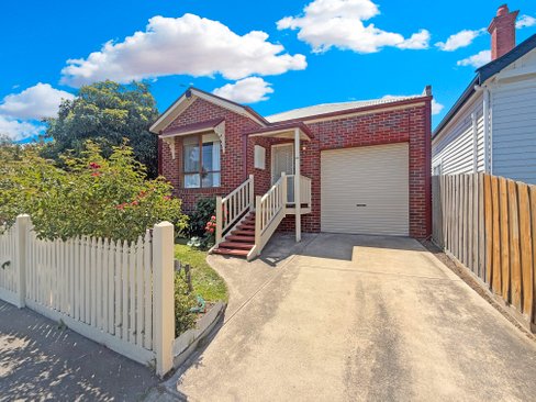 198 Autumn Street  Geelong West 3218