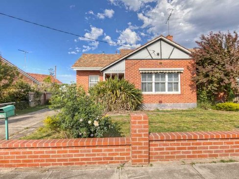 198 Ormond Road East Geelong 3219