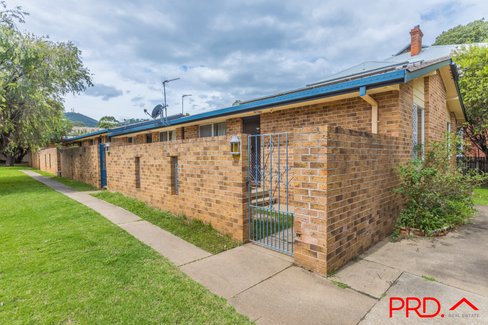 1/98A Carthage Street, TAMWORTH NSW 2340
