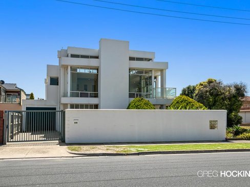 1 99 Esplanade  Altona 3018